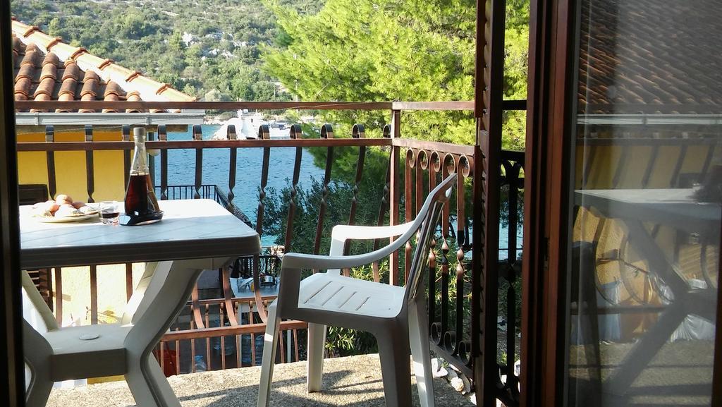 Apartmani Conar Великі-Дрвеник Екстер'єр фото