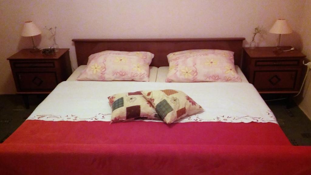 Apartmani Conar Великі-Дрвеник Екстер'єр фото