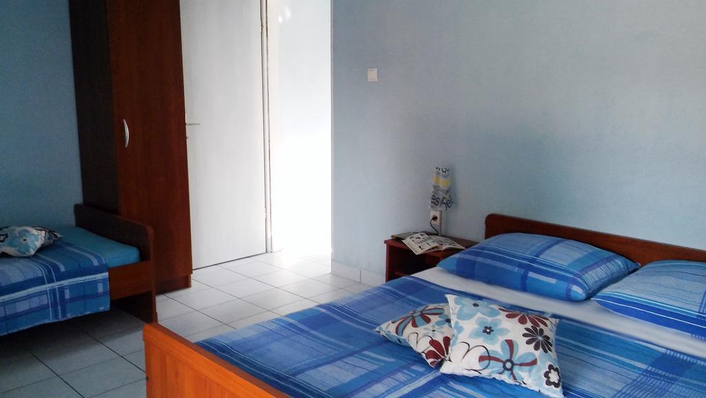 Apartmani Conar Великі-Дрвеник Екстер'єр фото